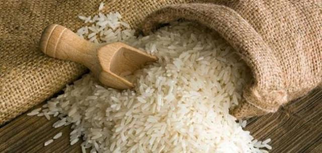 انخفاض بالارز الأبيض.. أسعار الأرز في السوق المحلي و العالمي اليوم الإثنين 16-5-2022